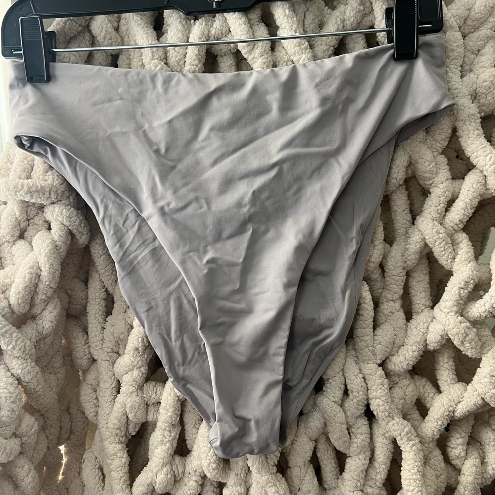 RECYCLED SWIM MID WAIST BOTTOM NWT - CHROME